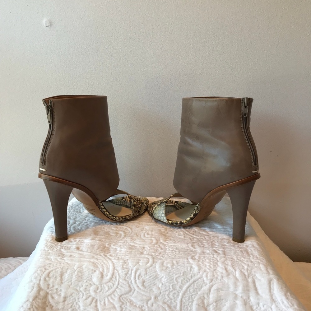 MAISON MARTIN MARGIELA Python Ankle Sandal Bootie - Picture 7 of 8
